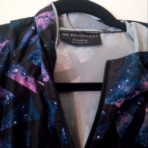 Woman's lightweight hoodie